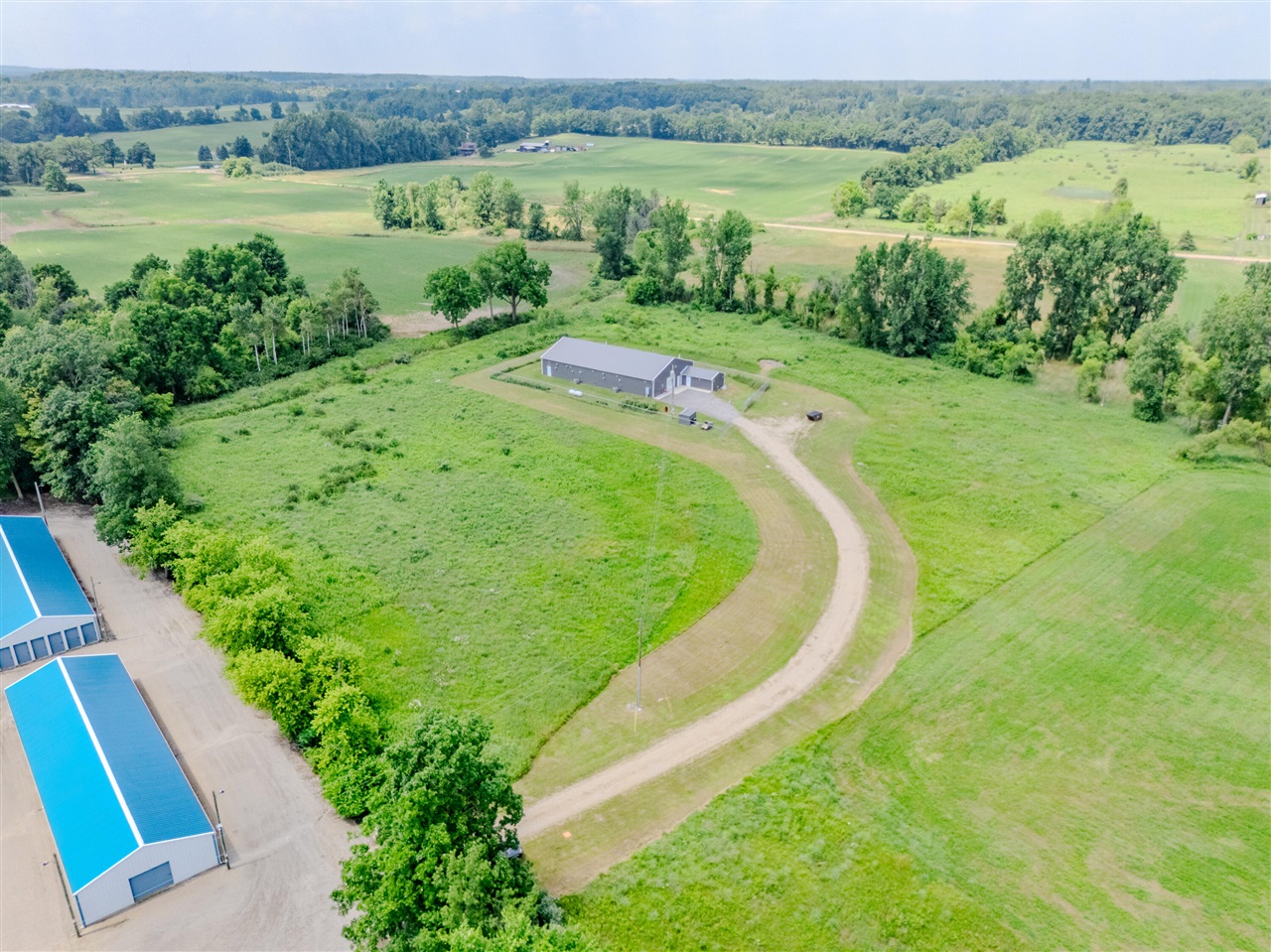 main property photo 7