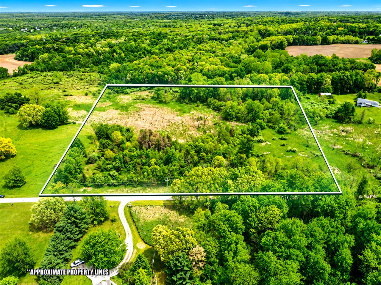 main property photo 18