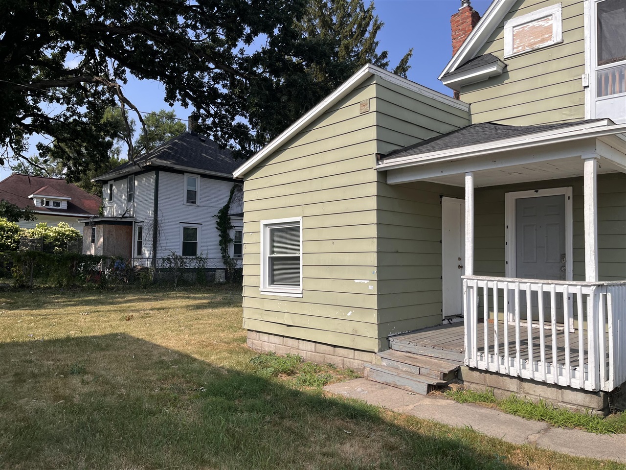 main property photo 4