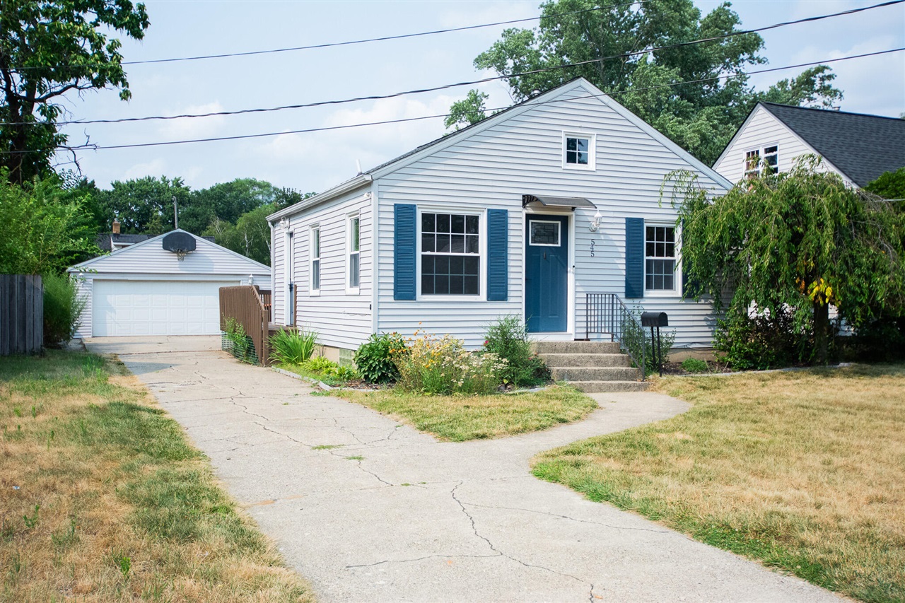 main property photo 19