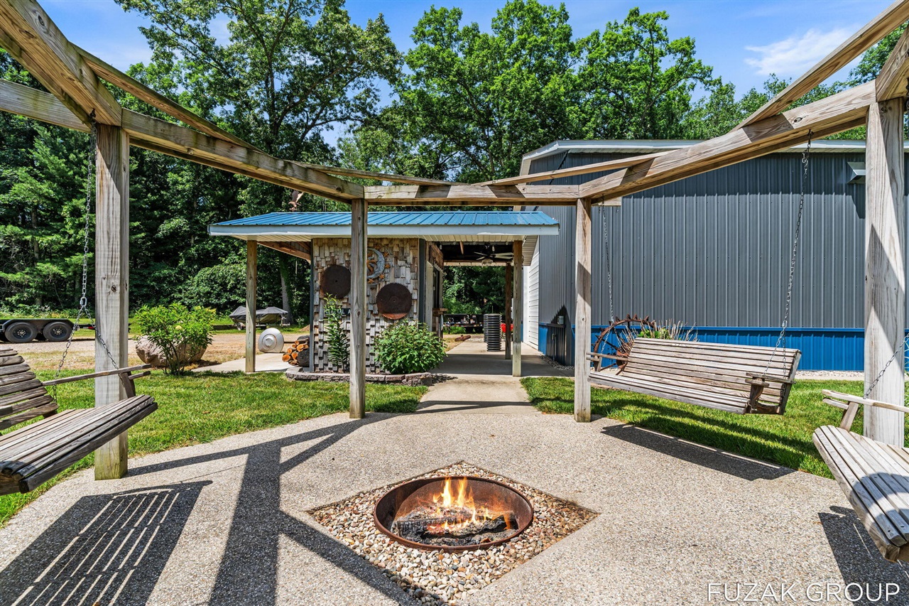 main property photo 21