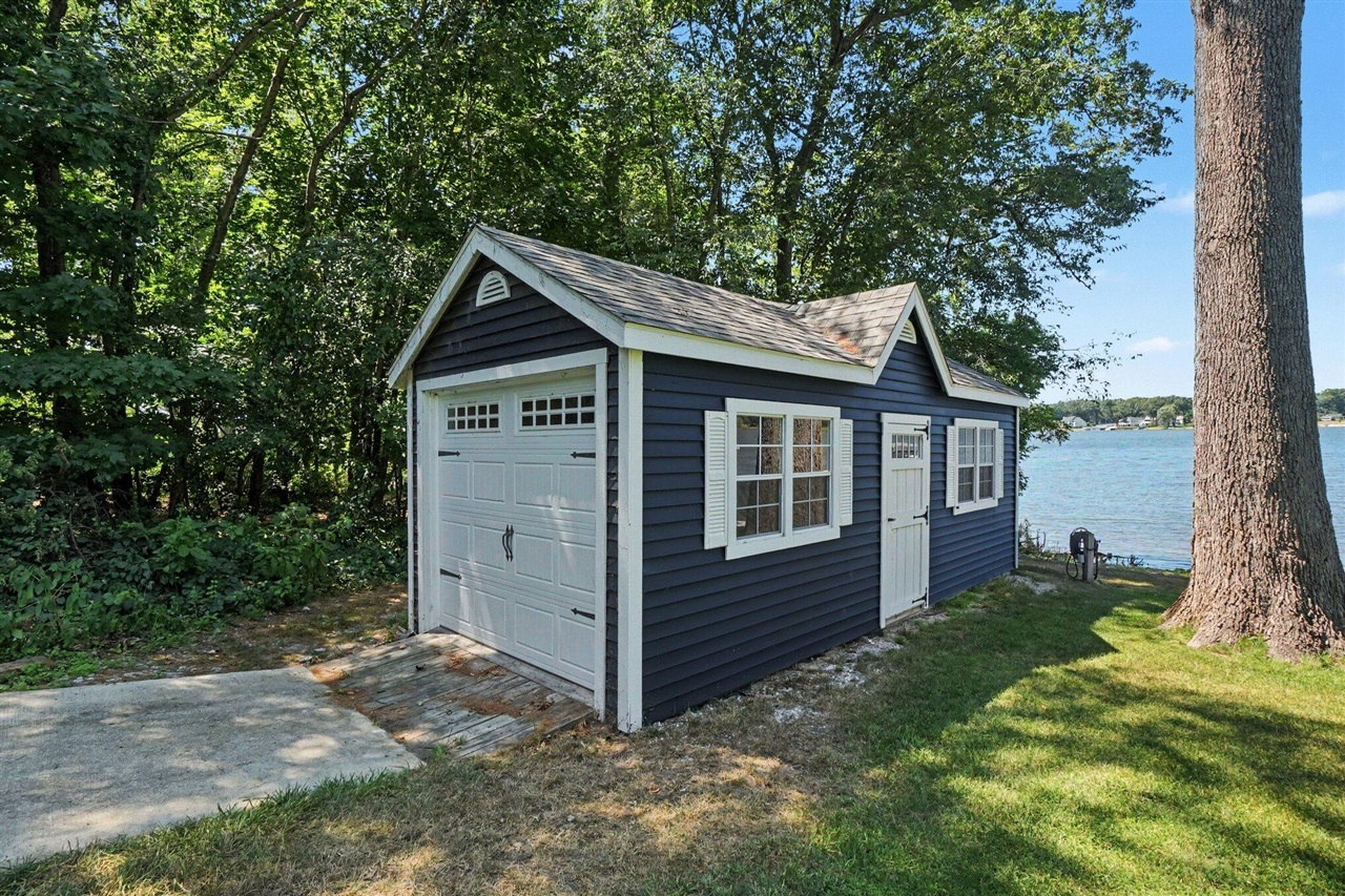 main property photo 63
