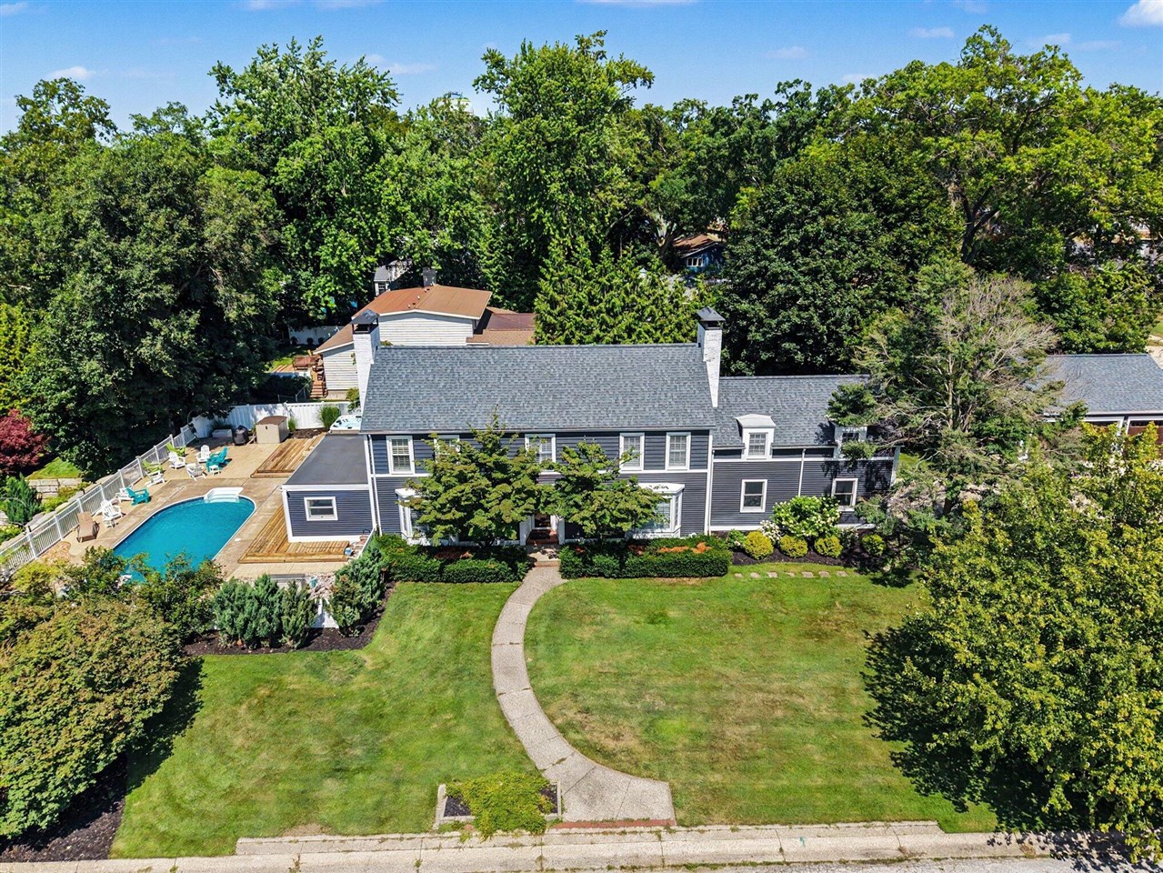 main property photo 71