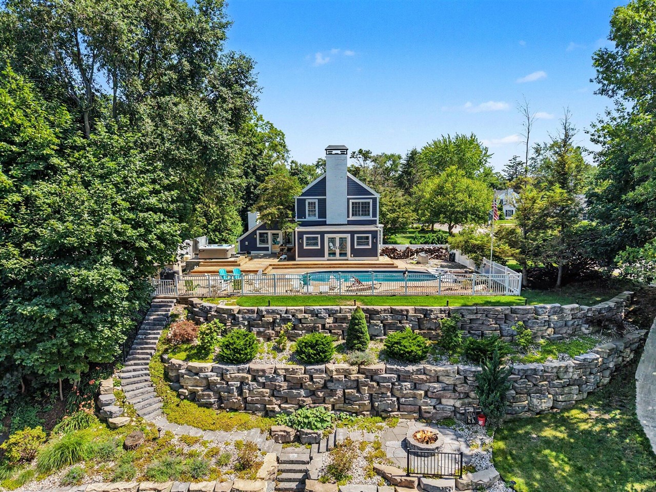 main property photo 75
