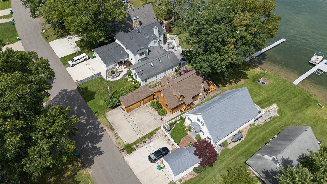 main property photo 45