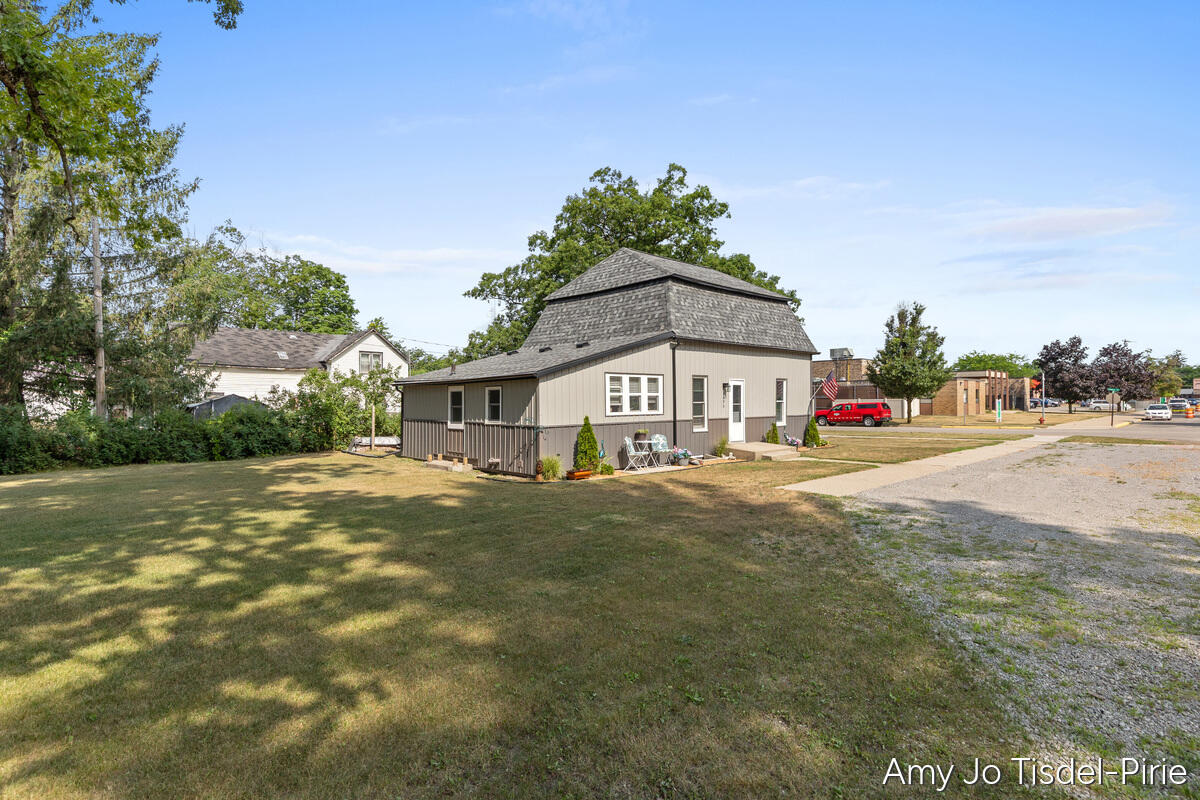 main property photo 5