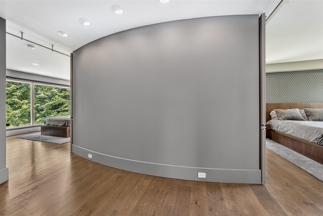 main property photo 80