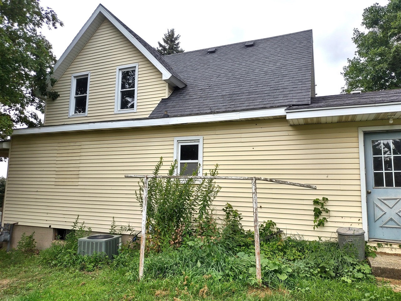 main property photo 4