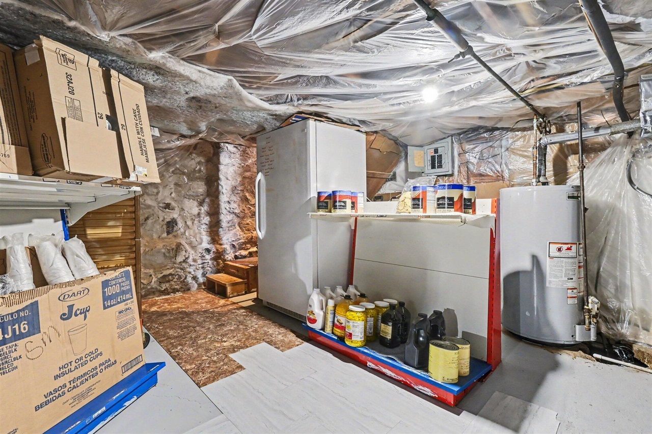main property photo 12