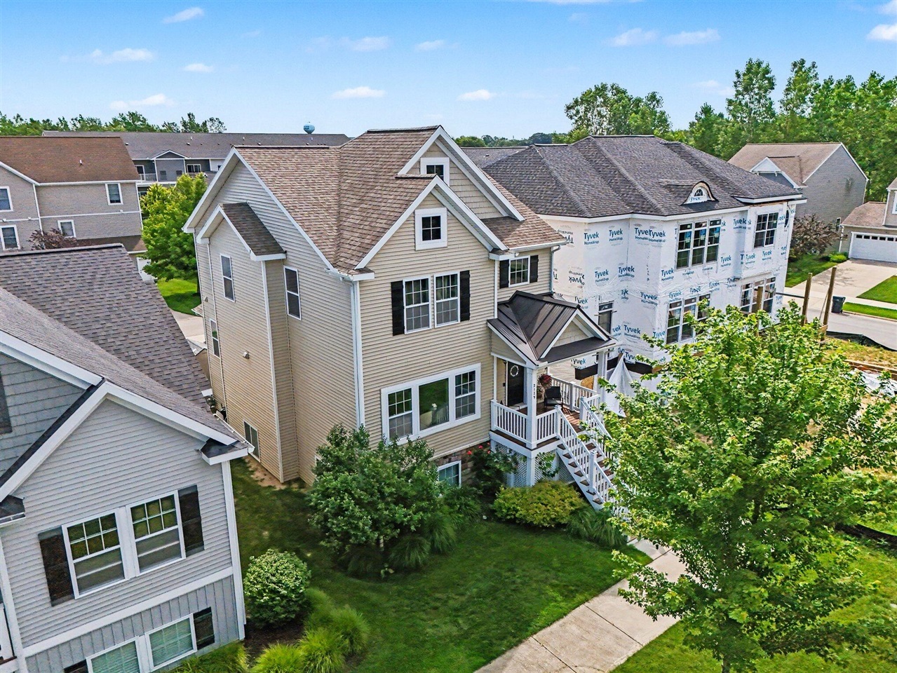 main property photo 40