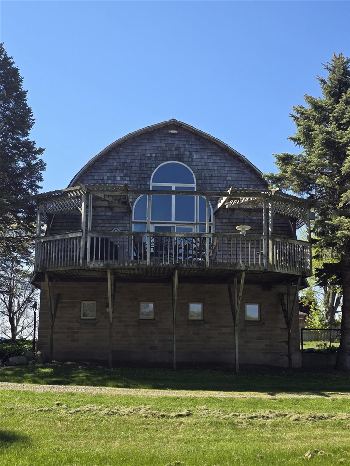 main property photo 12