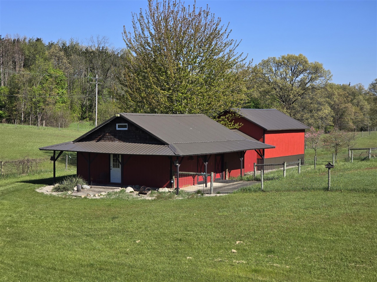 main property photo 19
