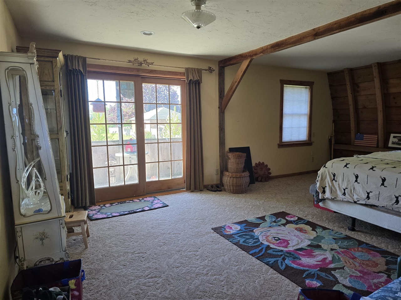 main property photo 75