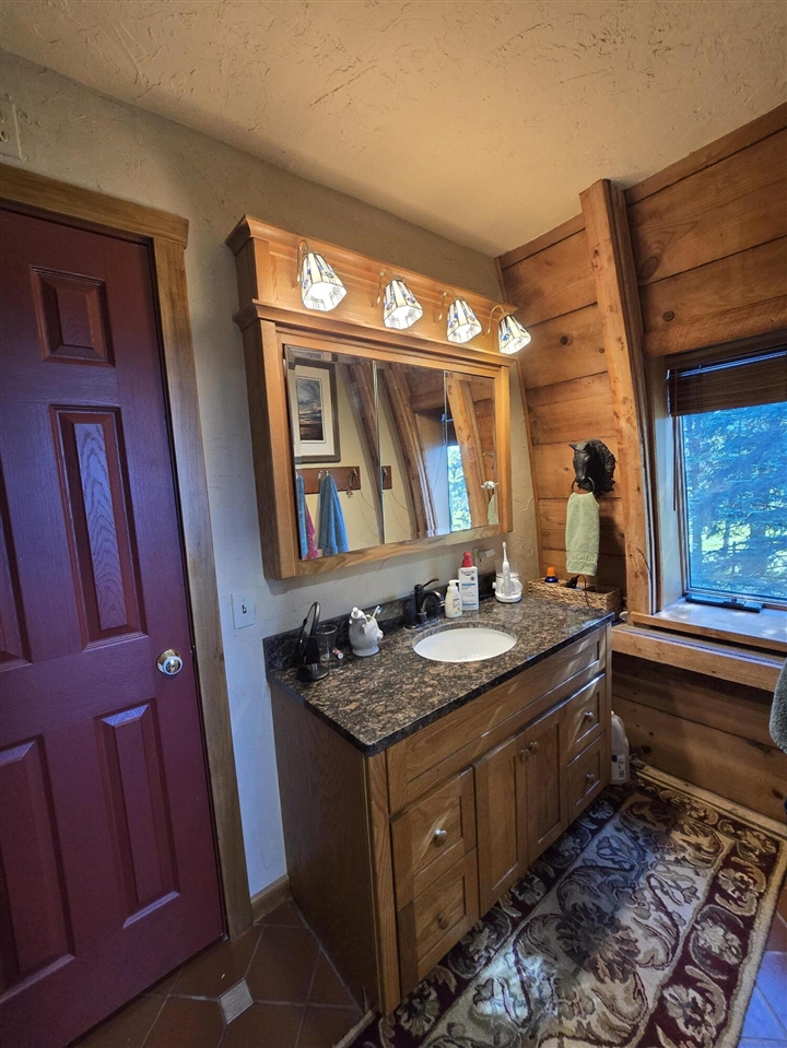 main property photo 78