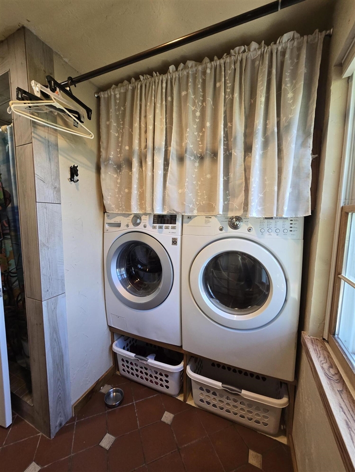 main property photo 81