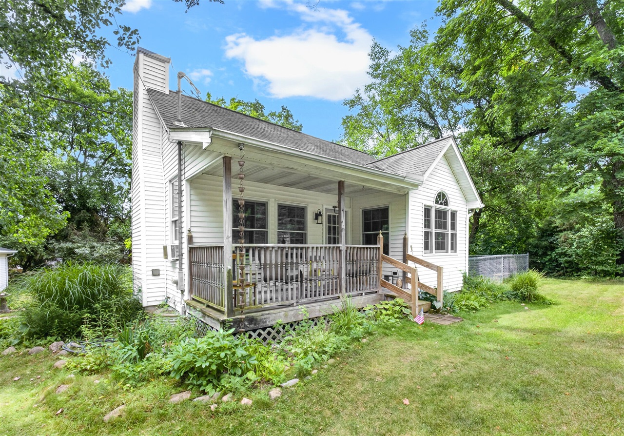 main property photo 30