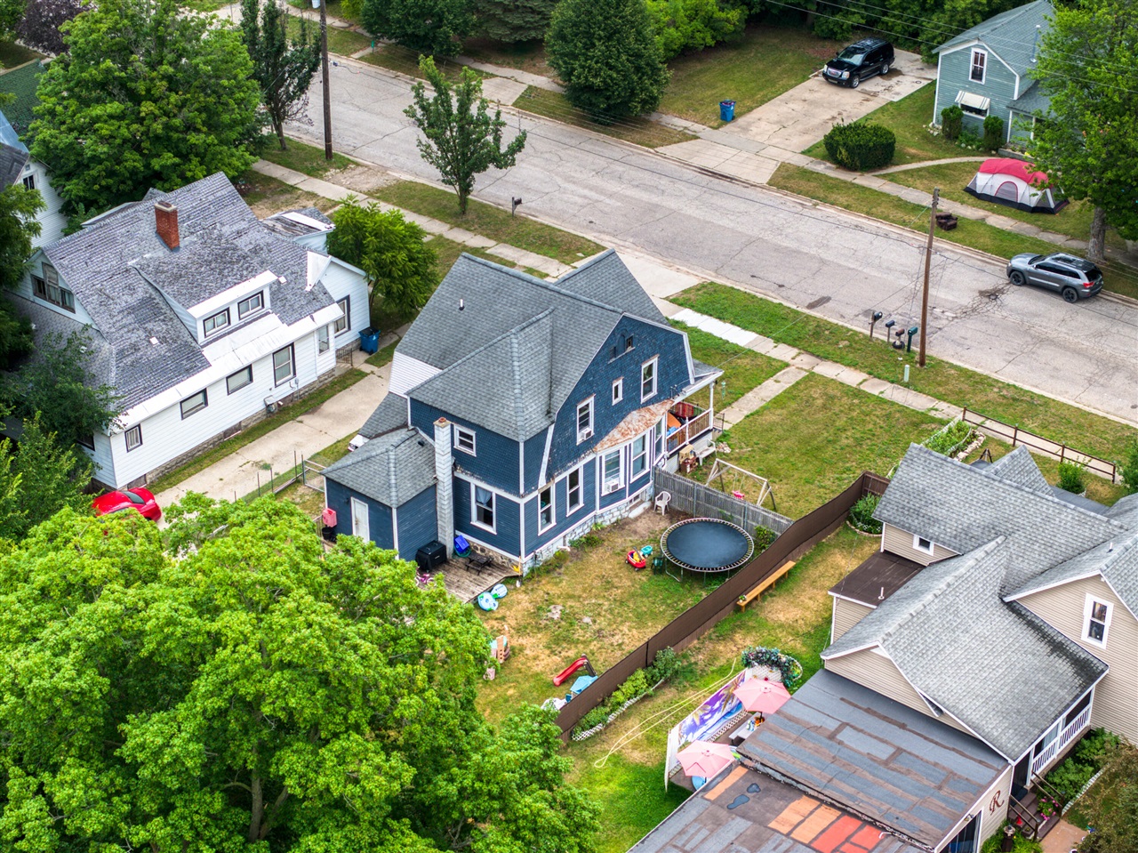 main property photo 25