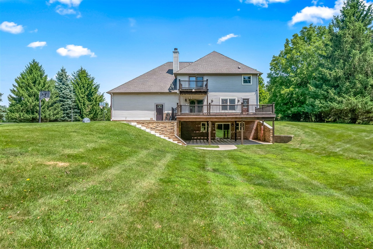 main property photo 14