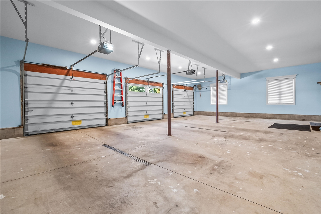main property photo 66