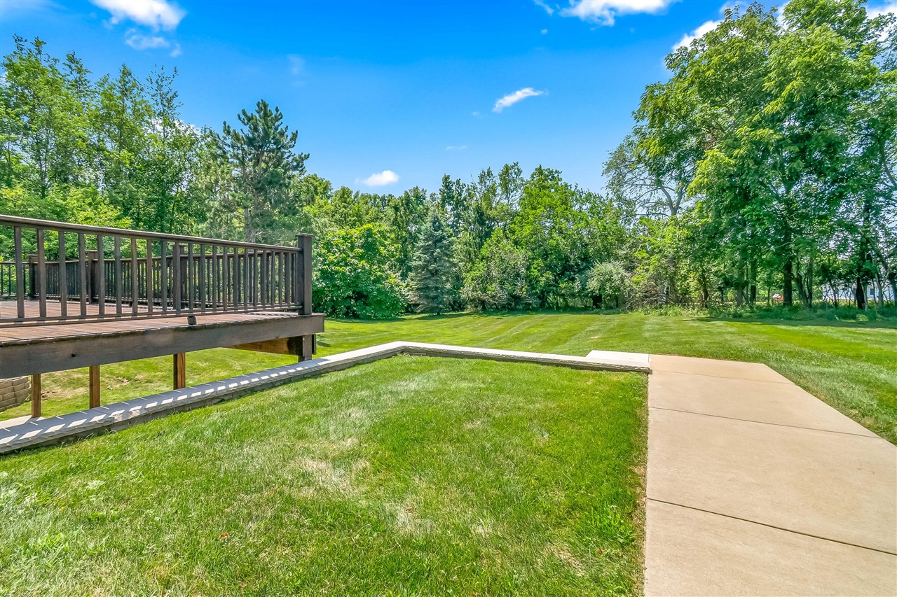 main property photo 78