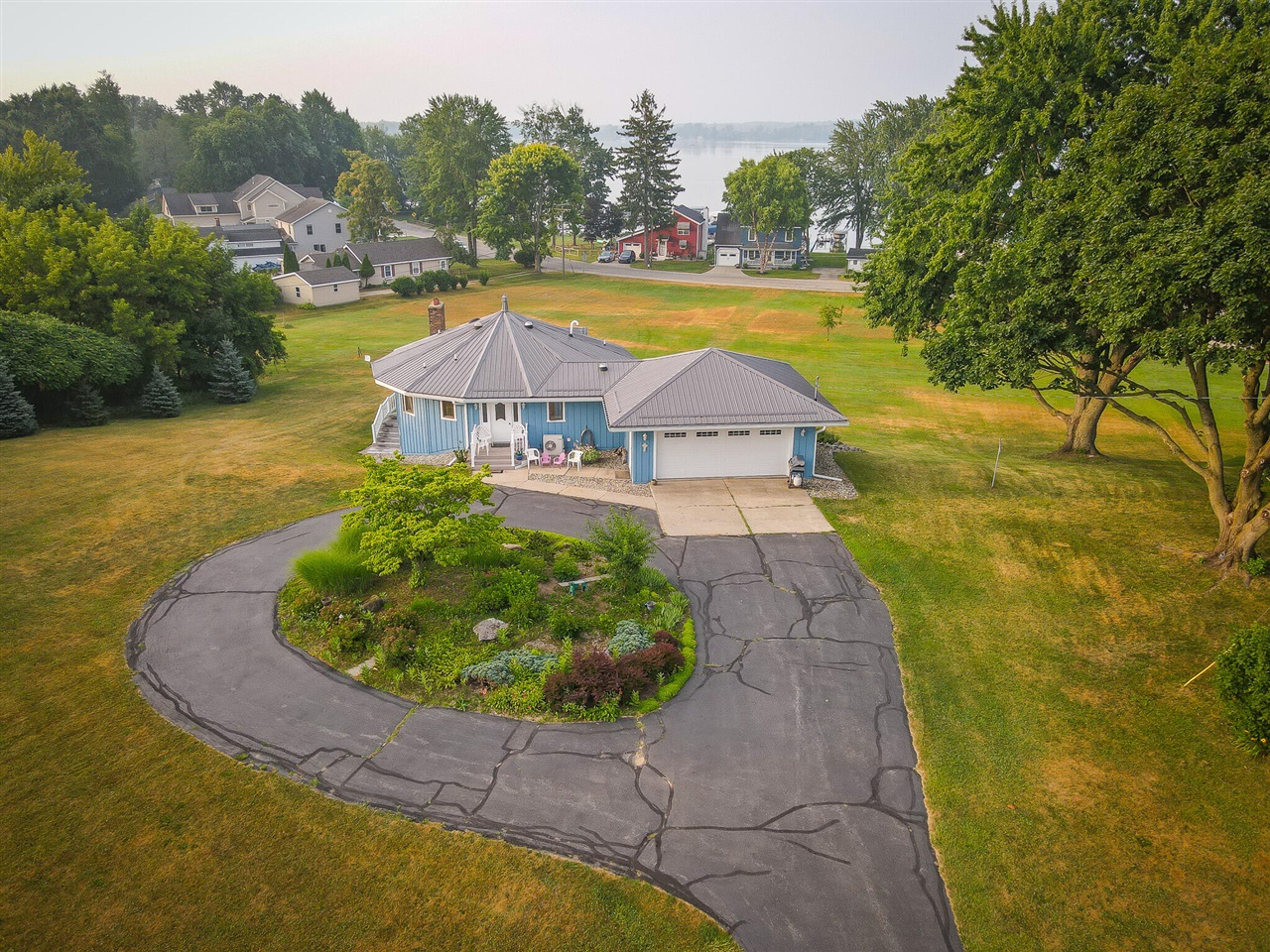 main property photo 44
