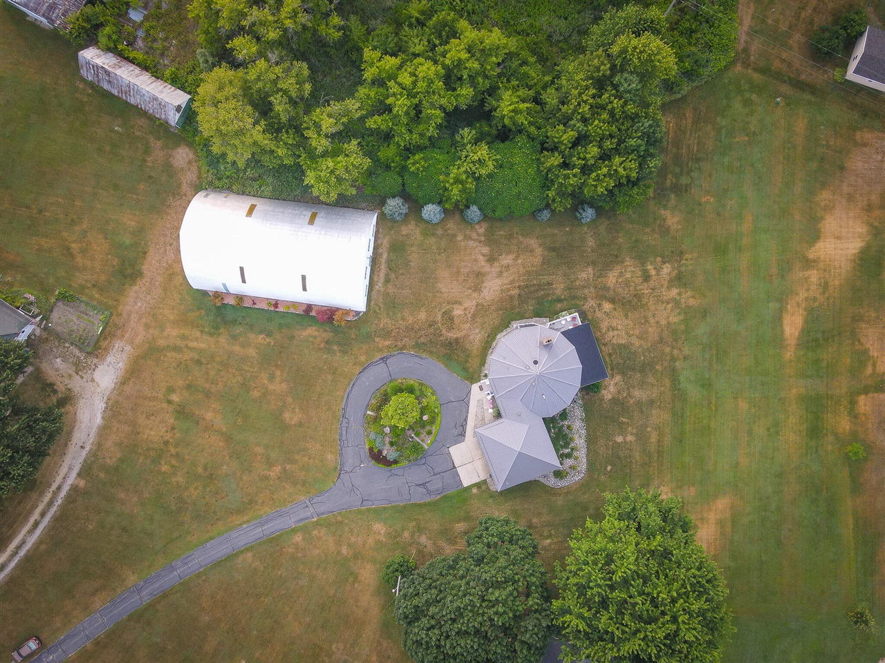 main property photo 50