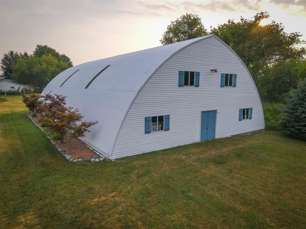 main property photo 51