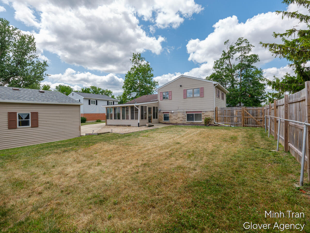 main property photo 23
