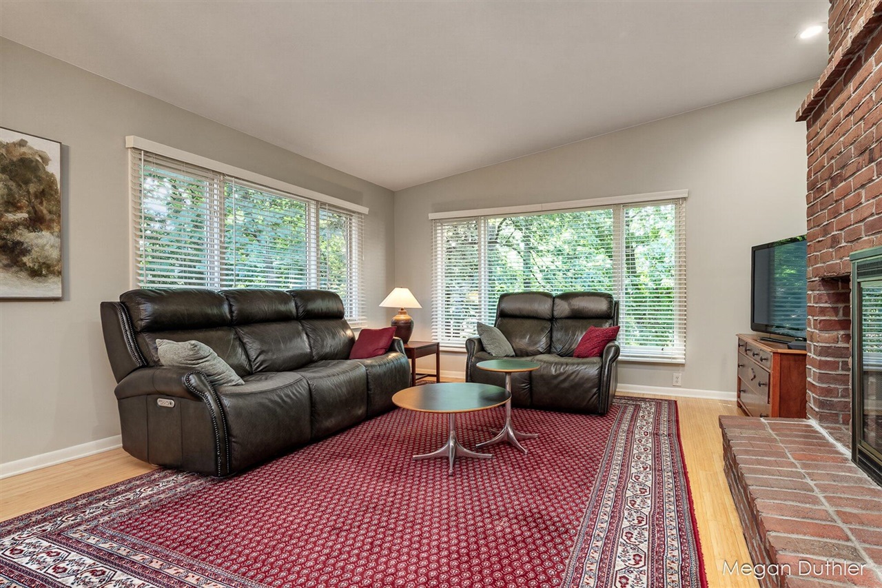 property viewer photo 11