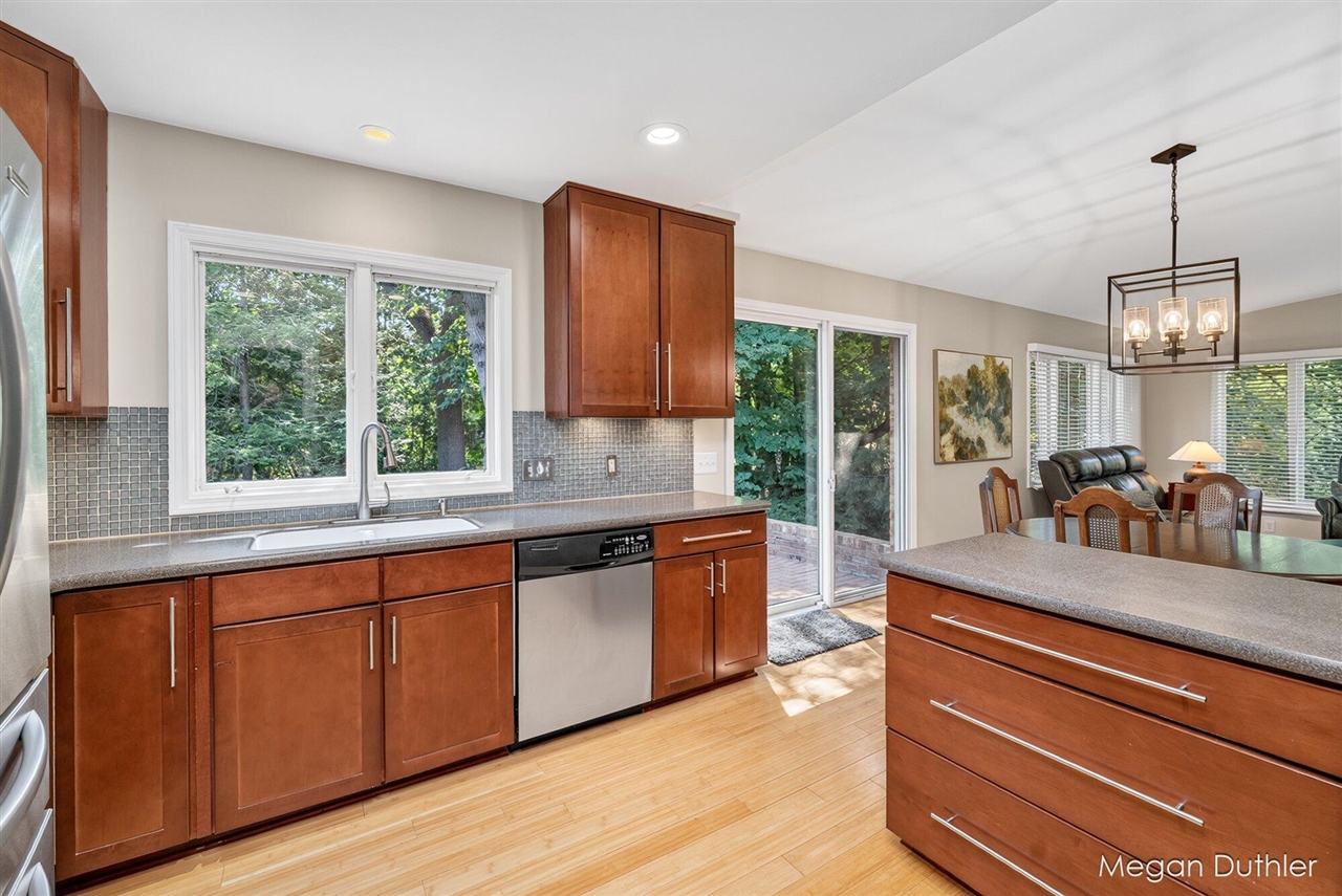 property viewer photo 18