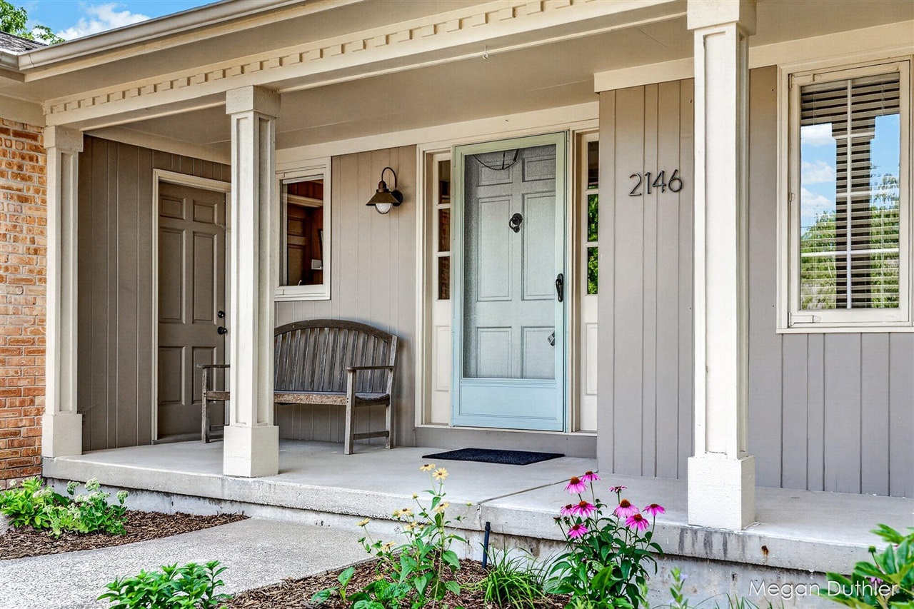 property viewer photo 2