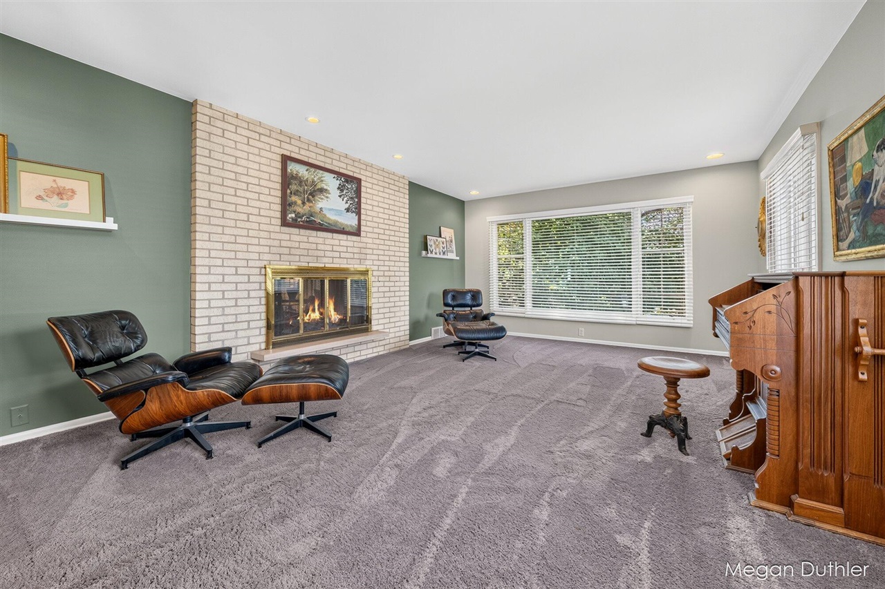 property viewer photo 6