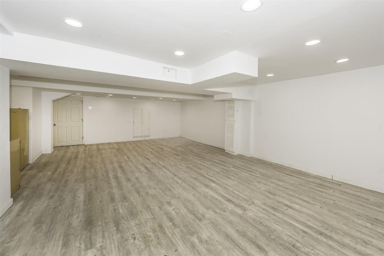 main property photo 57