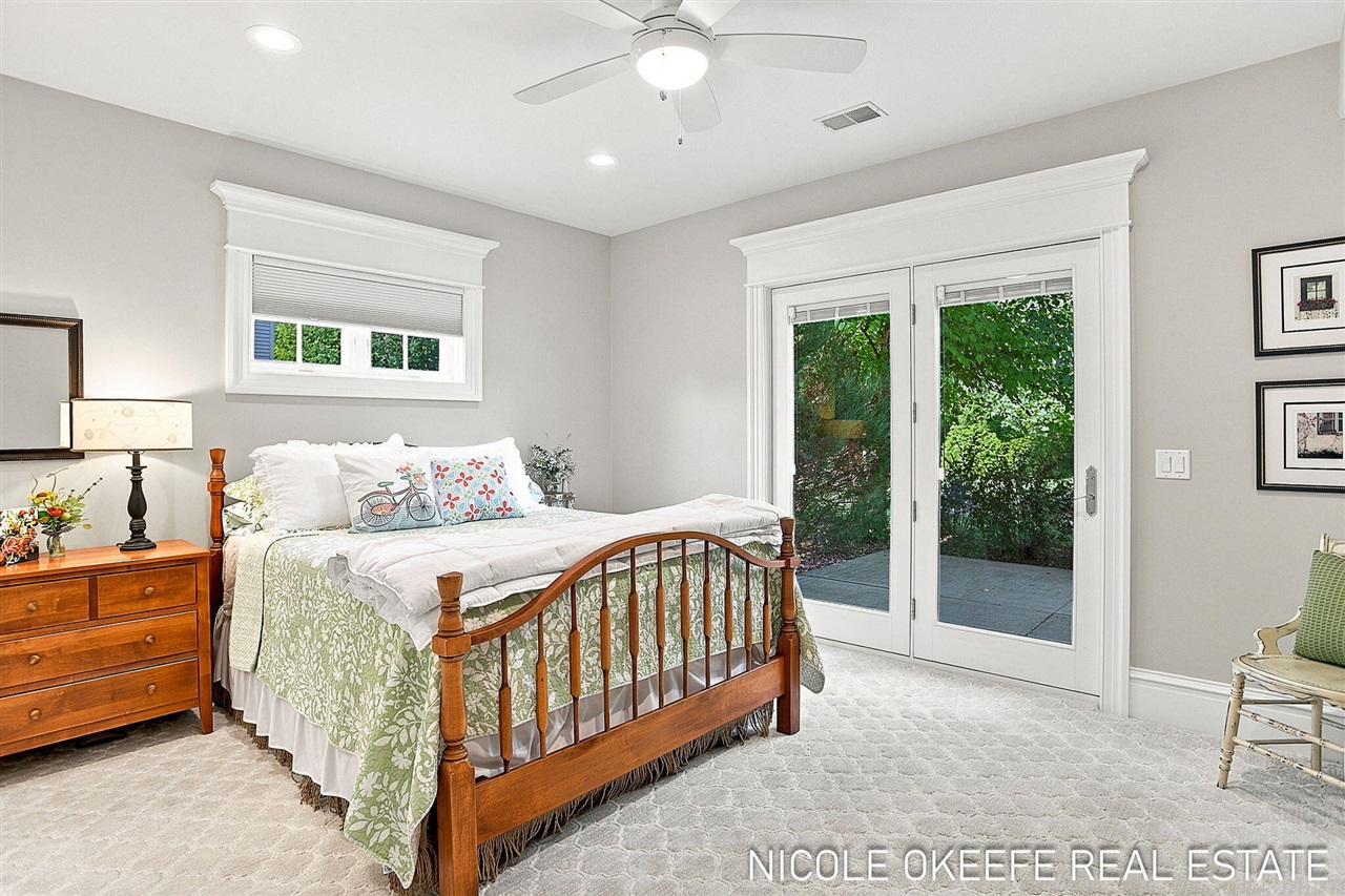 property viewer photo 64