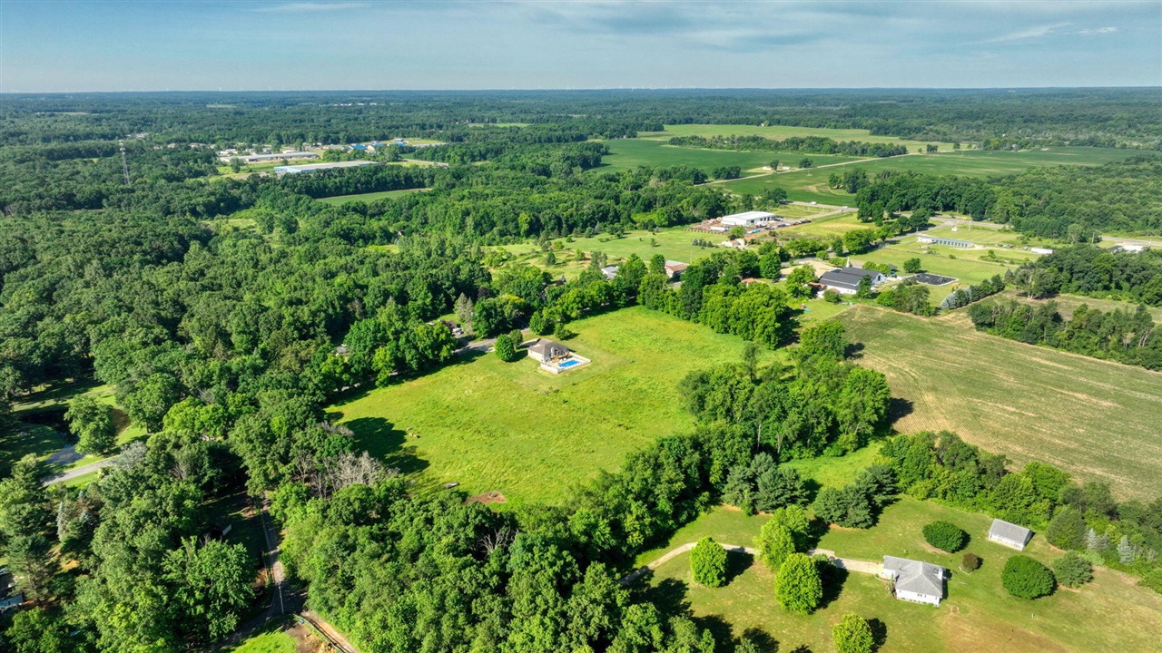 main property photo 7
