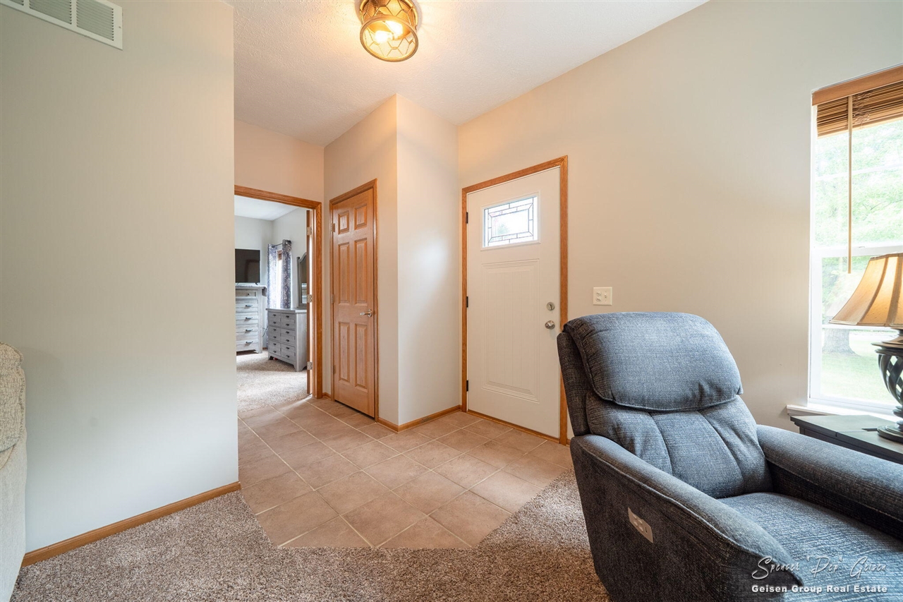 property viewer photo 7