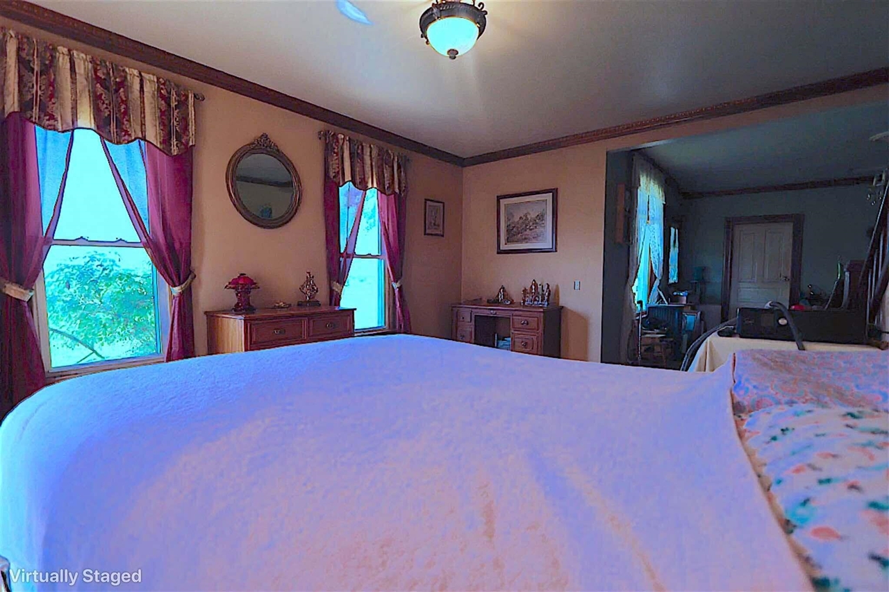 main property photo 18
