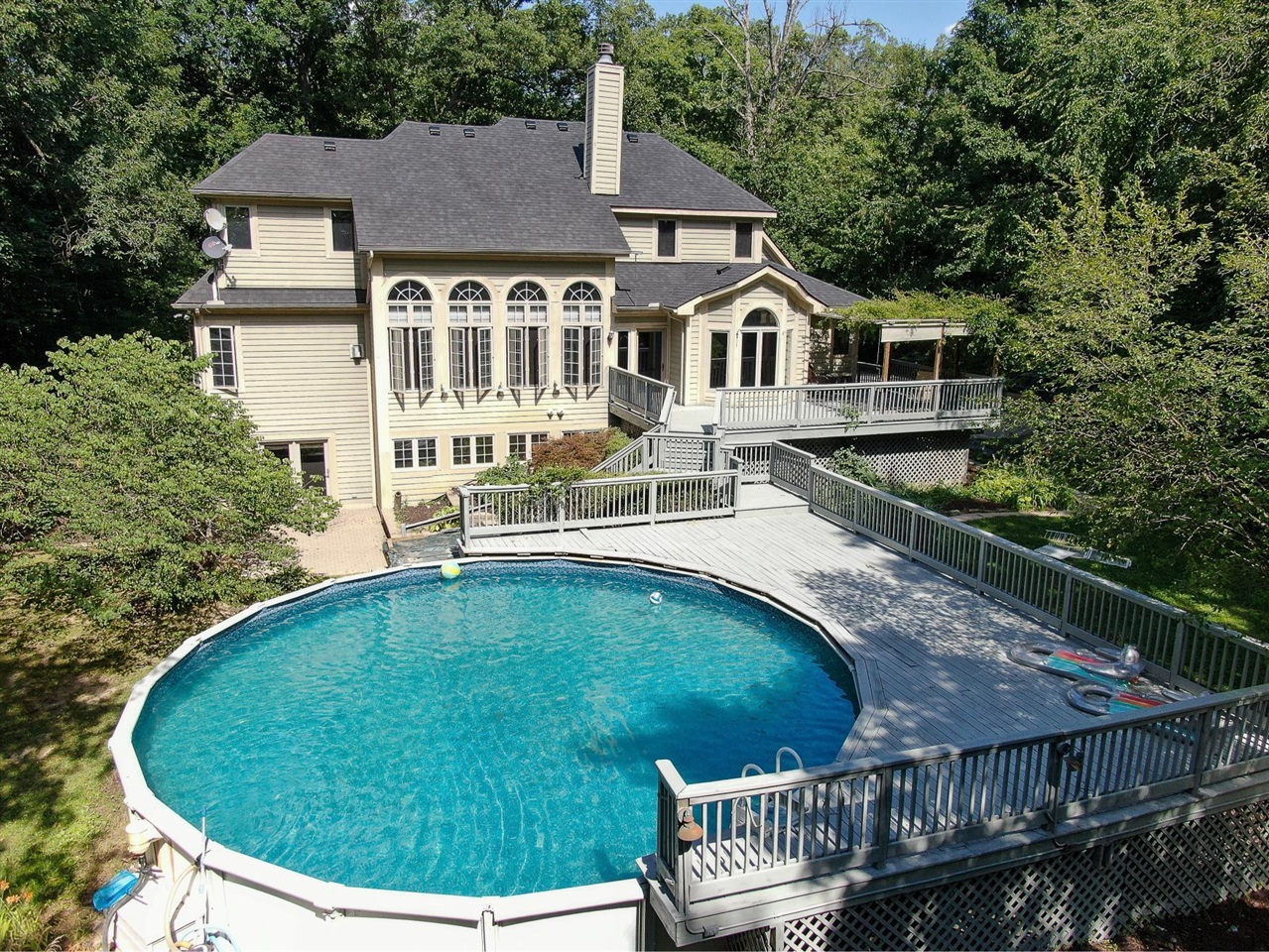 main property photo 1