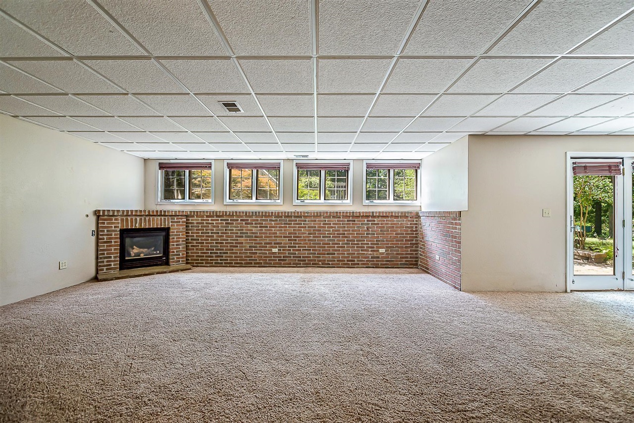 main property photo 64
