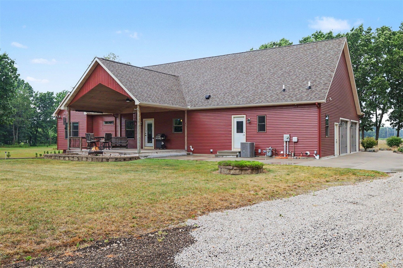 main property photo 31