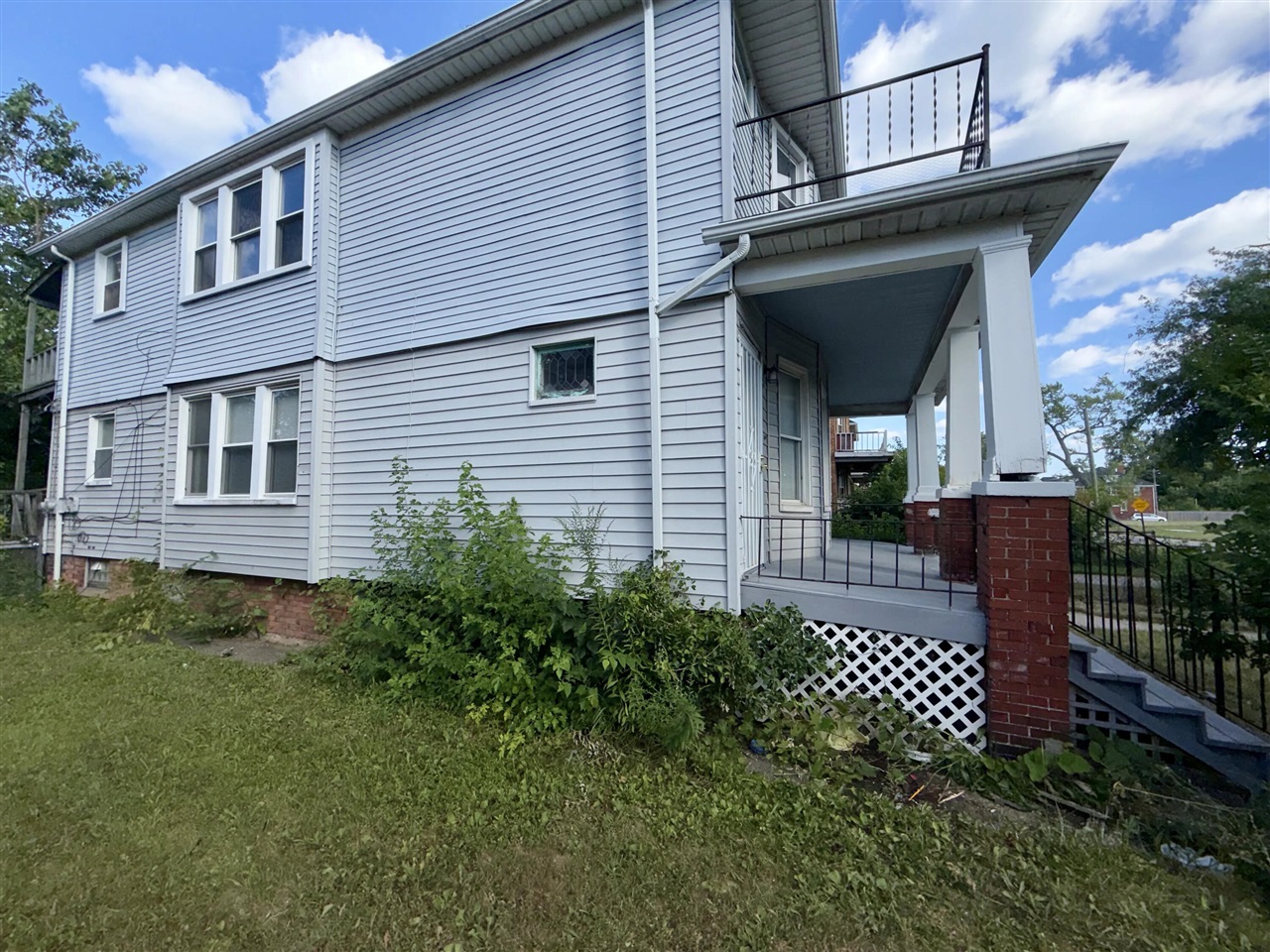 main property photo 8
