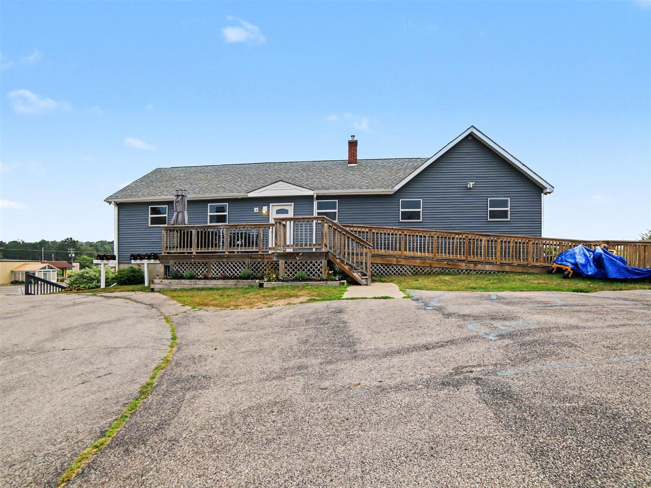 main property photo 7