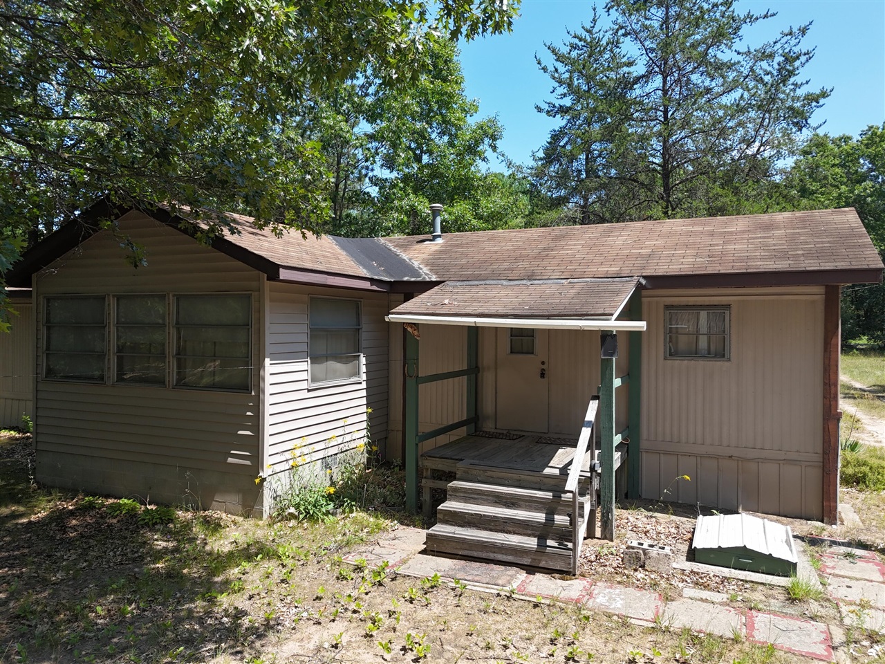 main property photo 7