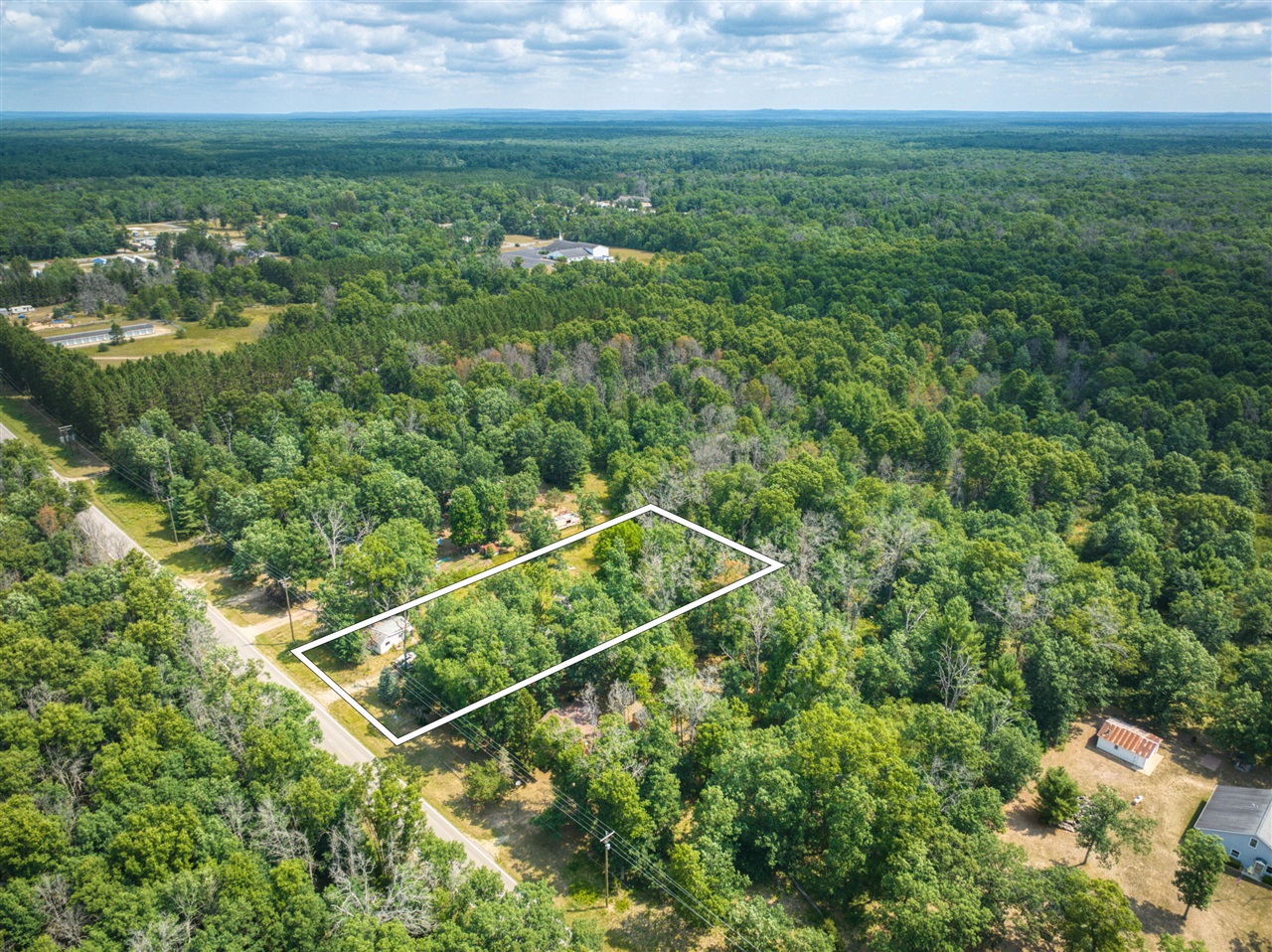 main property photo 17