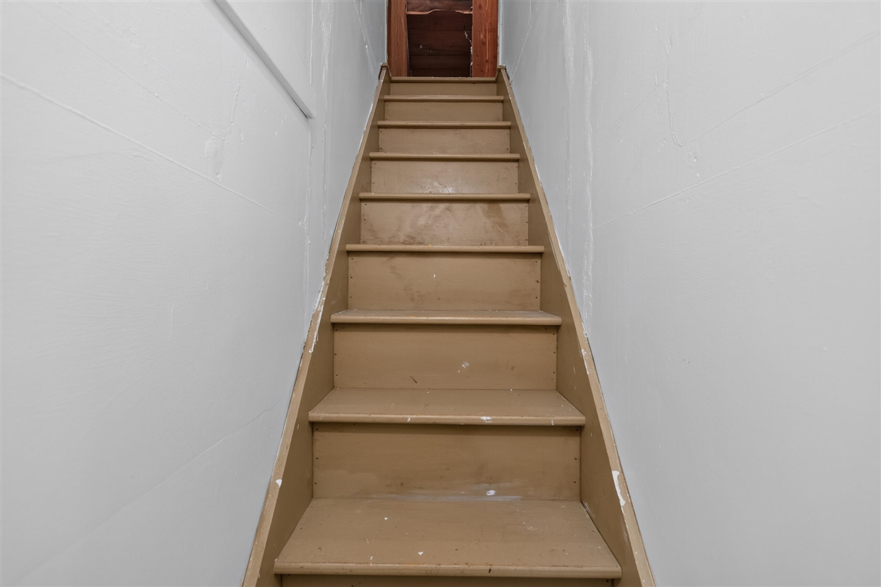 property viewer photo 44