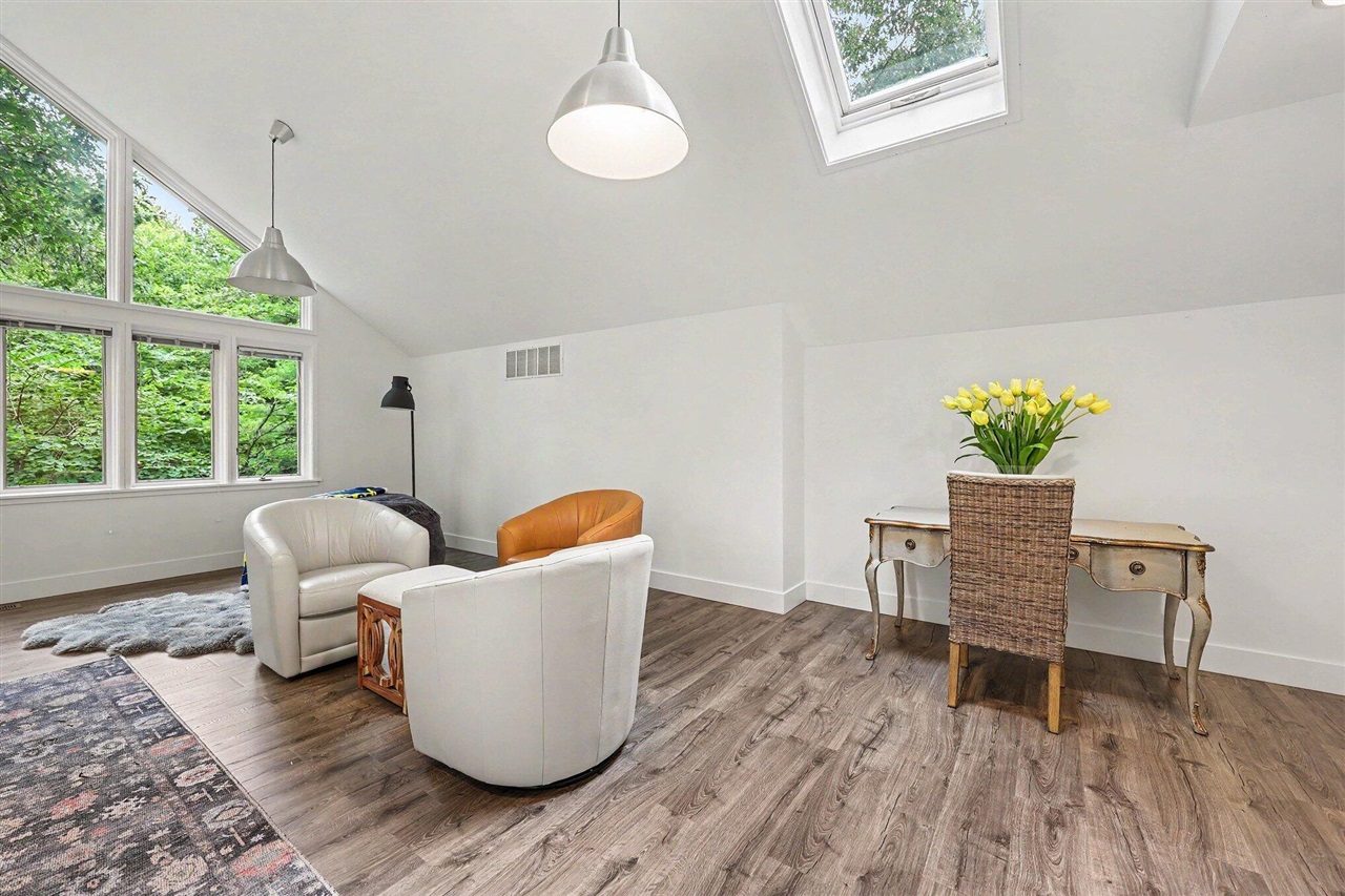 main property photo 65