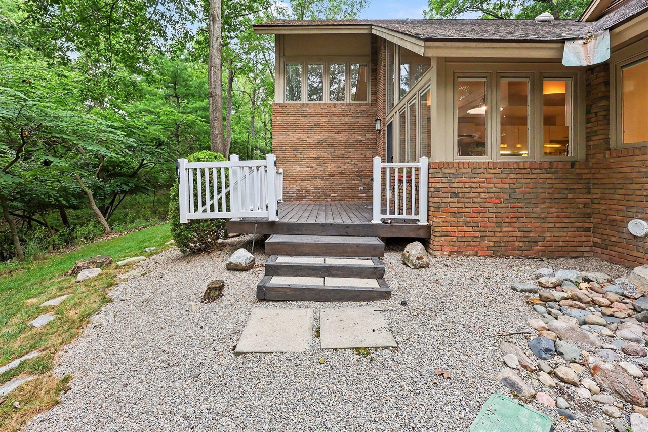main property photo 82