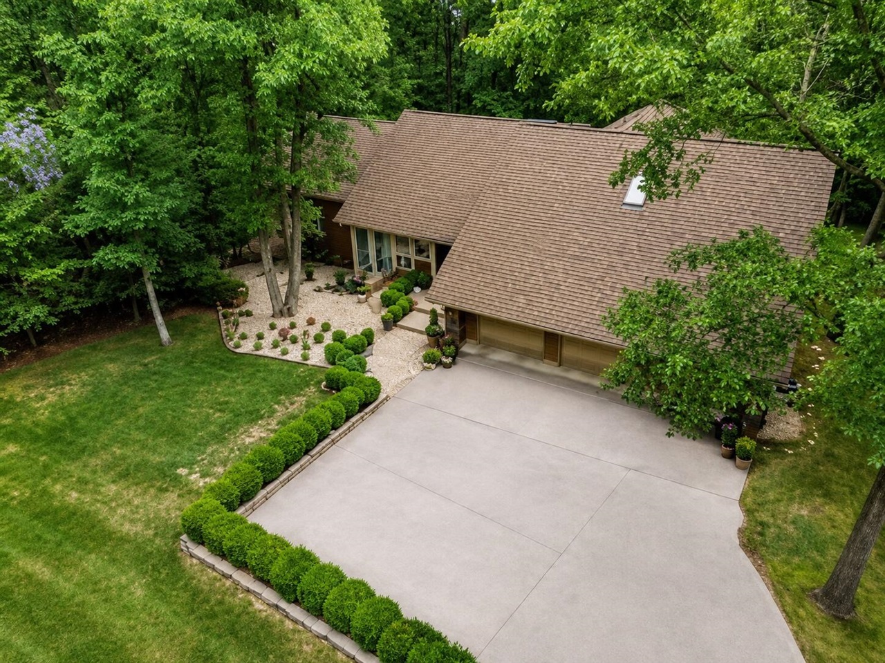 main property photo 84