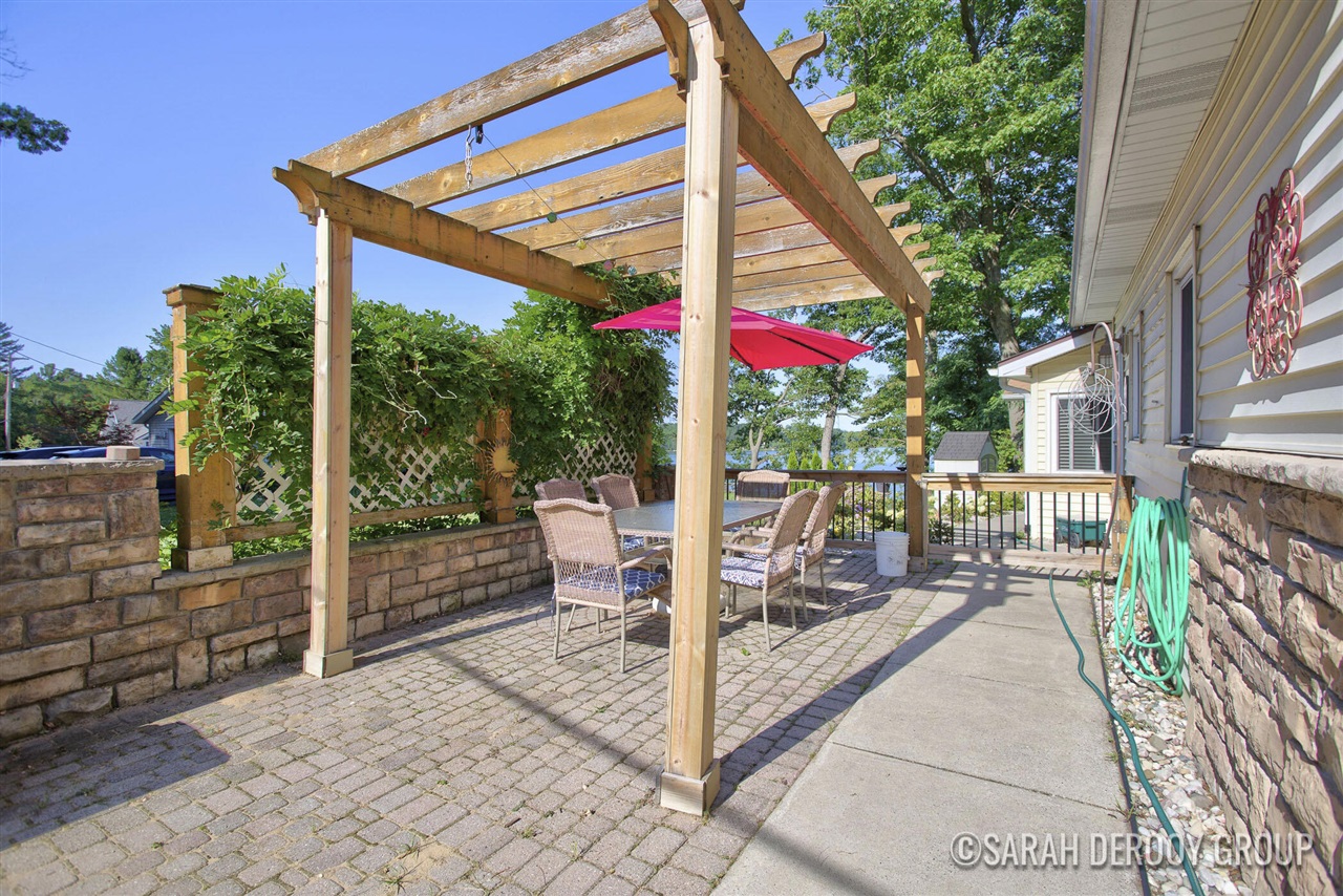 main property photo 25