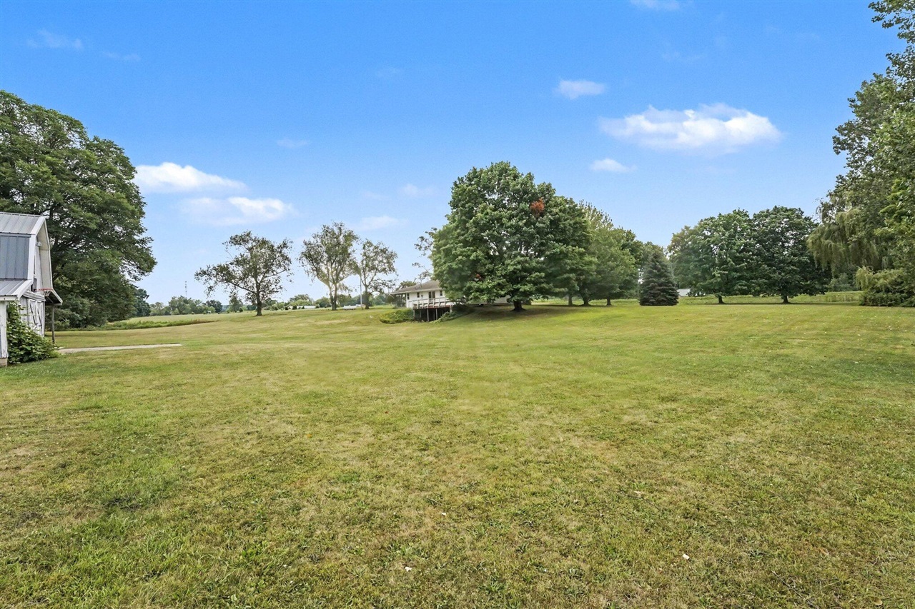main property photo 24